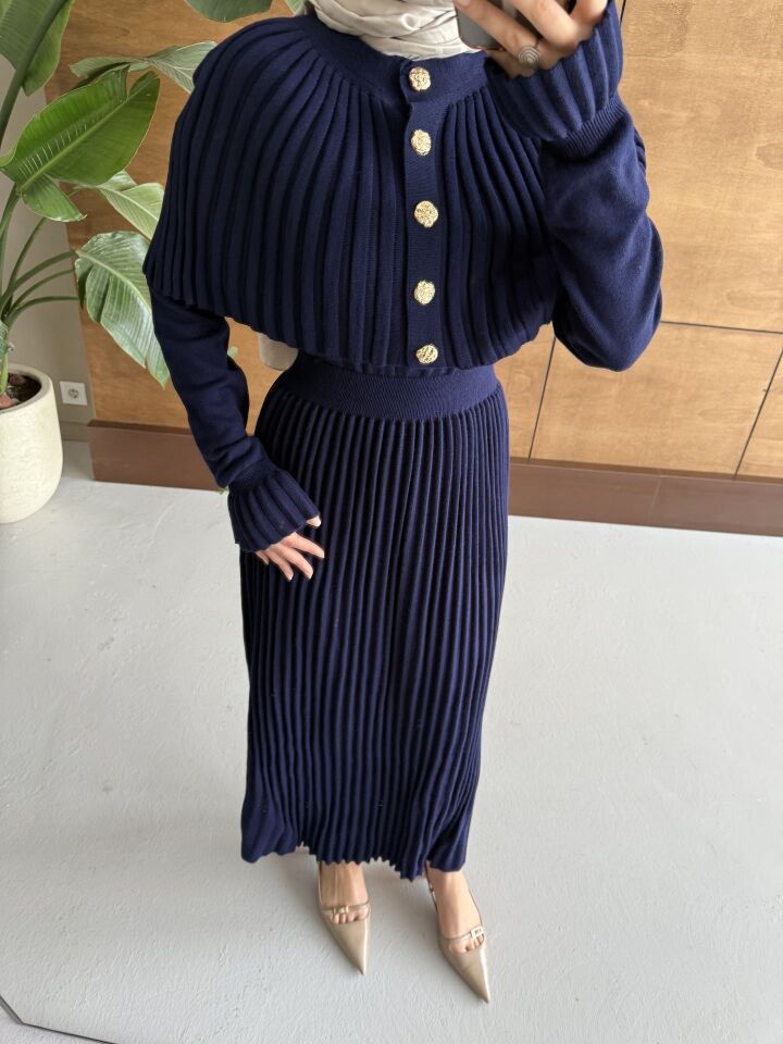 Pelerin Detaylı Triko Elbise Lacivert