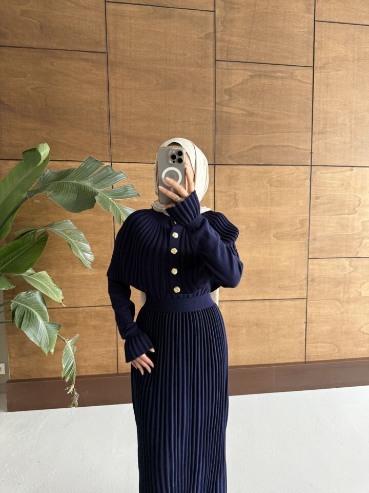 Pelerin Detaylı Triko Elbise Lacivert