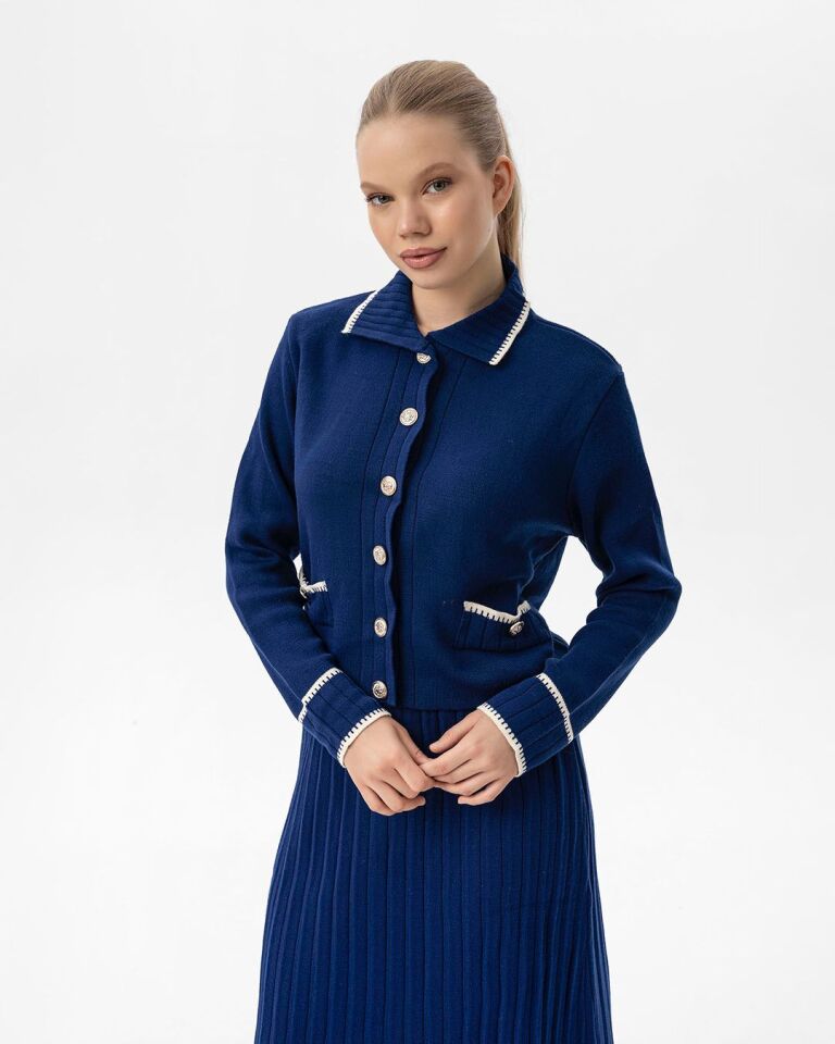 Etekli Düğmeli Takım