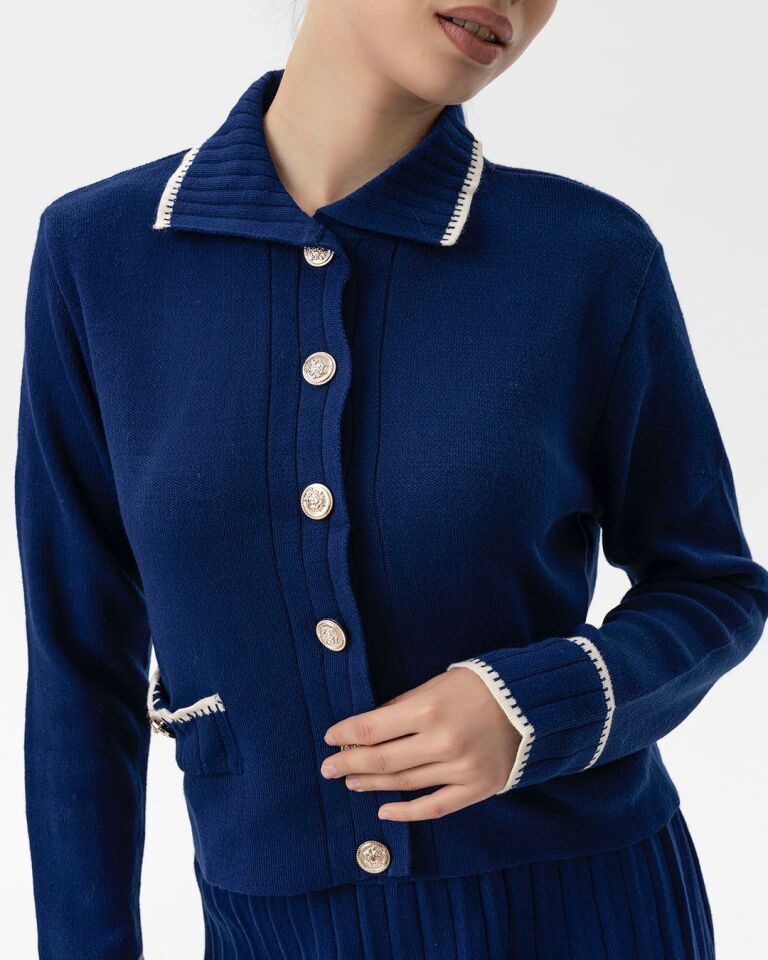 Etekli Düğmeli Takım