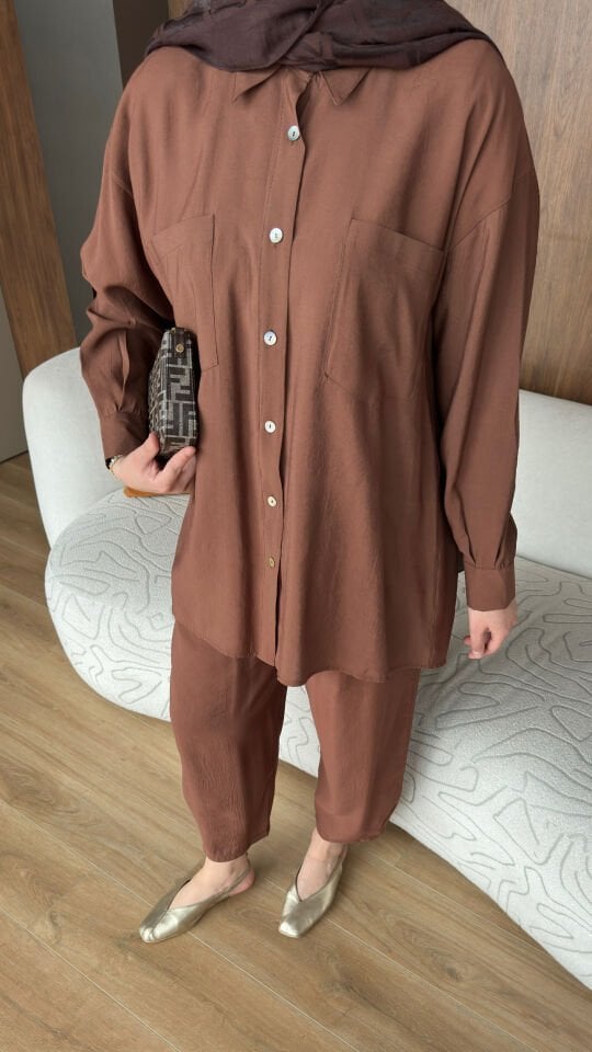 Sedef Düğmeli Takım 2 - Kahverengi