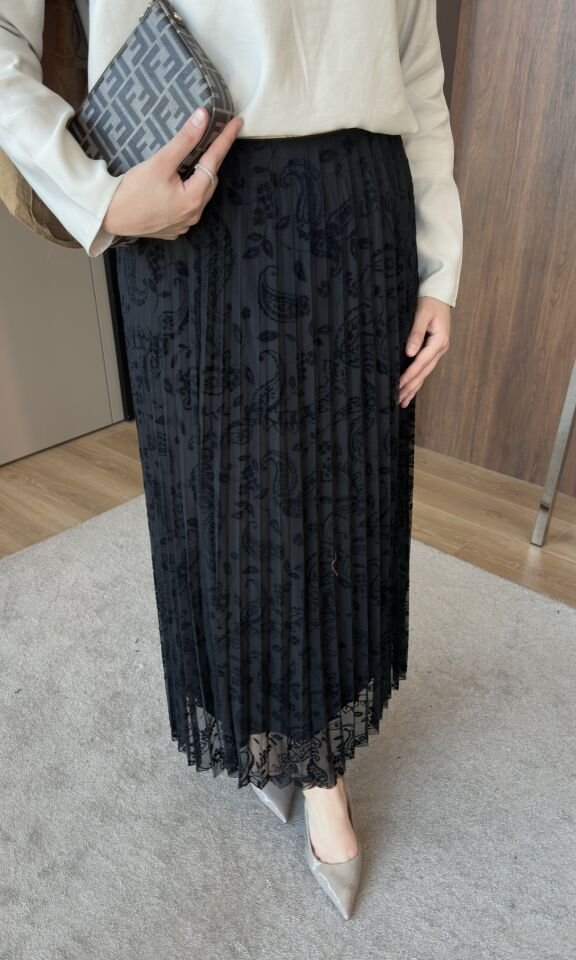 Düz Dantelli Etek Siyah
