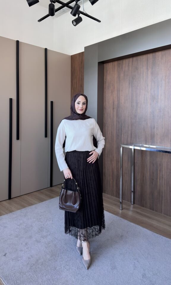 Düz Dantelli Etek Kahverengi