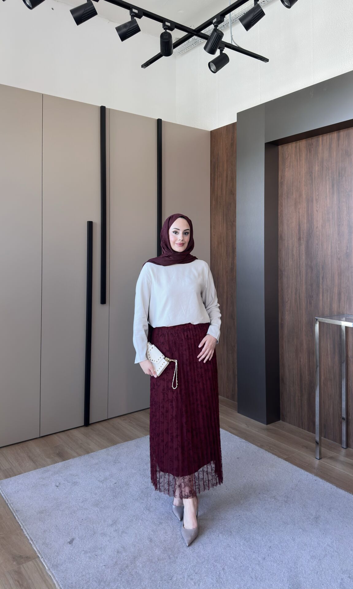 Düz Dantelli Etek Bordo